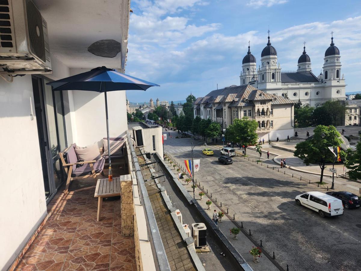 Stefan Cel Mare Boulevard Pedestrian Street Palas Jászvásár Kültér fotó