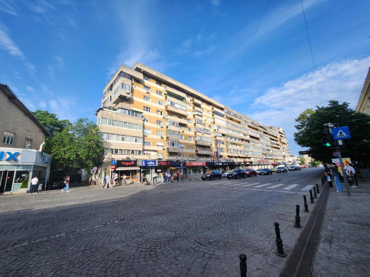 Stefan Cel Mare Boulevard Pedestrian Street Palas Jászvásár Kültér fotó